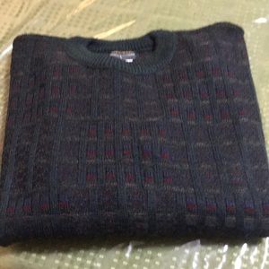 Men’s sweater
